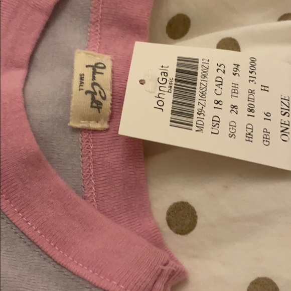 Cute Brandy Melville shirts - Picture 5 of 5